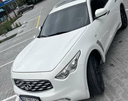 Белый Инфинити FX 35, объемом двигателя 3.5 л и пробегом 270 тыс. км за 12700 $, фото 15 на Automoto.ua