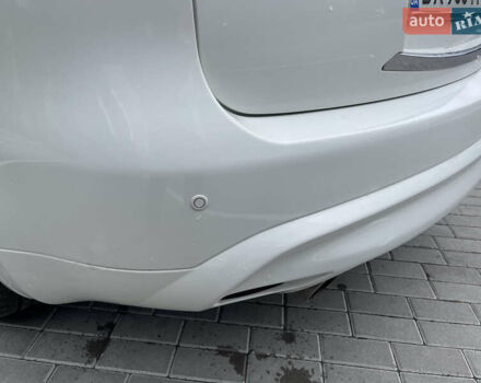 Белый Инфинити FX 35, объемом двигателя 3.5 л и пробегом 270 тыс. км за 12700 $, фото 21 на Automoto.ua