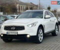 Белый Инфинити FX 35, объемом двигателя 3.5 л и пробегом 171 тыс. км за 11700 $, фото 2 на Automoto.ua