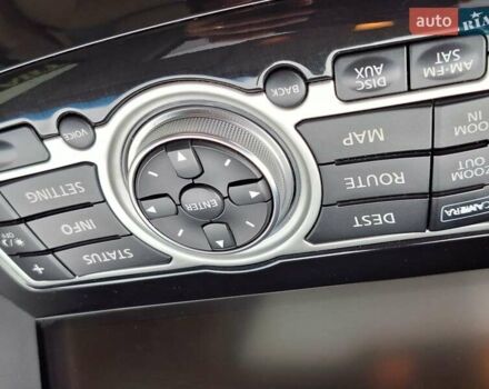 Белый Инфинити FX 35, объемом двигателя 3.5 л и пробегом 180 тыс. км за 14400 $, фото 46 на Automoto.ua