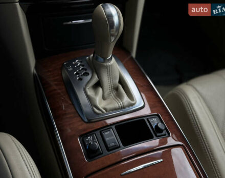 Белый Инфинити FX 35, объемом двигателя 3.5 л и пробегом 83 тыс. км за 16999 $, фото 11 на Automoto.ua