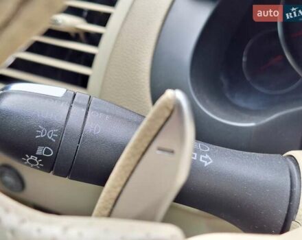 Белый Инфинити FX 35, объемом двигателя 3.5 л и пробегом 180 тыс. км за 14400 $, фото 37 на Automoto.ua