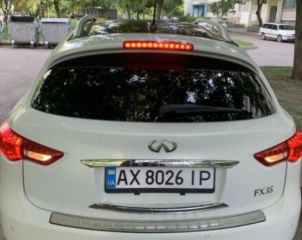Инфинити FX 35 2010 в Харькове на Automoto.ua Белый Инфинити FX 35, объемом двигателя 3.5 л и пробегом 124 тыс. км за 329 $, фото 2 на Automoto.ua