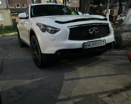 Белый Инфинити FX 35, объемом двигателя 3.5 л и пробегом 270 тыс. км за 12199 $, фото 24 на Automoto.ua