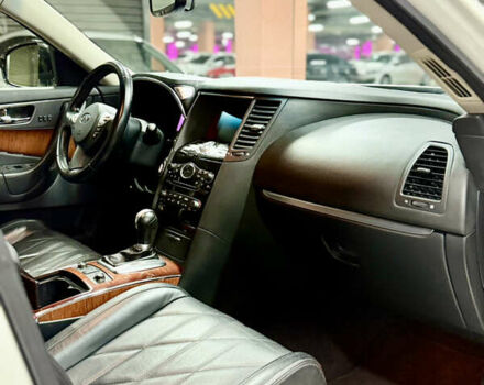 Белый Инфинити FX 35, объемом двигателя 3.5 л и пробегом 193 тыс. км за 15900 $, фото 50 на Automoto.ua