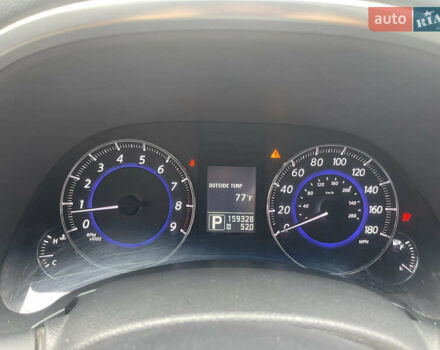 Белый Инфинити FX 35, объемом двигателя 3.5 л и пробегом 255 тыс. км за 14500 $, фото 9 на Automoto.ua