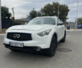Белый Инфинити FX 35, объемом двигателя 3.5 л и пробегом 255 тыс. км за 14500 $, фото 1 на Automoto.ua