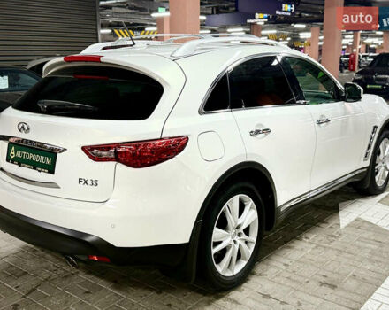 Белый Инфинити FX 35, объемом двигателя 3.5 л и пробегом 193 тыс. км за 15900 $, фото 9 на Automoto.ua