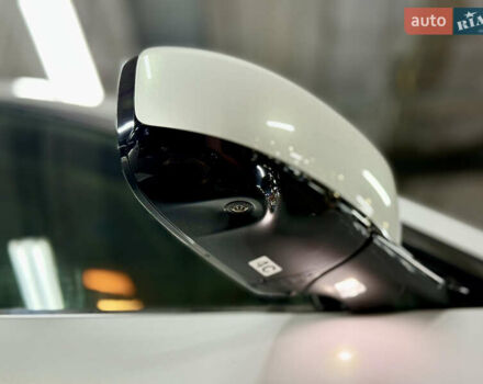 Белый Инфинити FX 35, объемом двигателя 3.5 л и пробегом 193 тыс. км за 15900 $, фото 53 на Automoto.ua