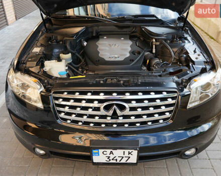 Черный Инфинити FX 35, объемом двигателя 3.5 л и пробегом 191 тыс. км за 12800 $, фото 4 на Automoto.ua