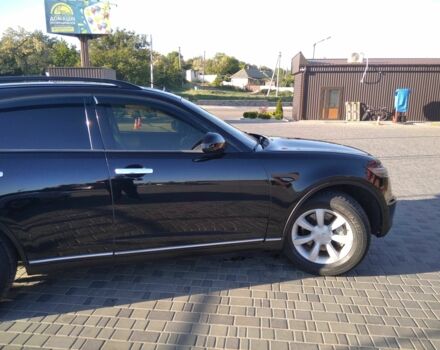 Черный Инфинити FX 35, объемом двигателя 3.5 л и пробегом 320 тыс. км за 8500 $, фото 1 на Automoto.ua