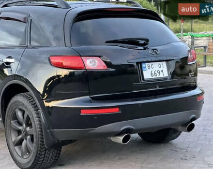 Черный Инфинити FX 35, объемом двигателя 3.5 л и пробегом 250 тыс. км за 9500 $, фото 5 на Automoto.ua