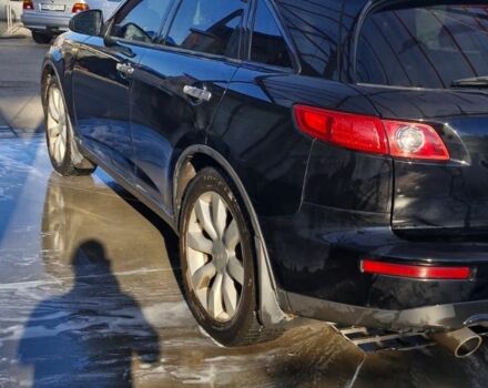 Чорний Інфініті FX 35, об'ємом двигуна 3.5 л та пробігом 236 тис. км за 8000 $, фото 5 на Automoto.ua