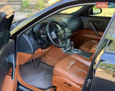 Чорний Інфініті FX 35, об'ємом двигуна 3.5 л та пробігом 312 тис. км за 9190 $, фото 6 на Automoto.ua