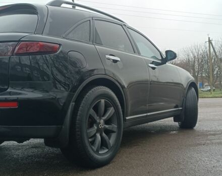Черный Инфинити FX 35, объемом двигателя 3.5 л и пробегом 217 тыс. км за 7500 $, фото 2 на Automoto.ua