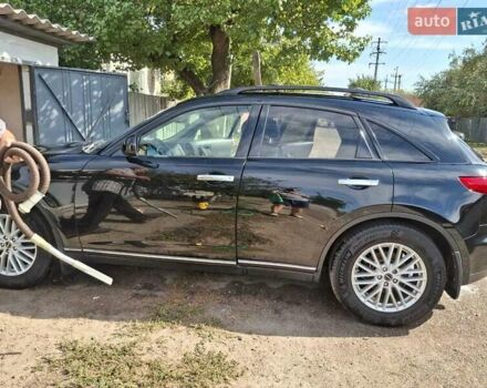 Черный Инфинити FX 35, объемом двигателя 3.5 л и пробегом 310 тыс. км за 8700 $, фото 2 на Automoto.ua