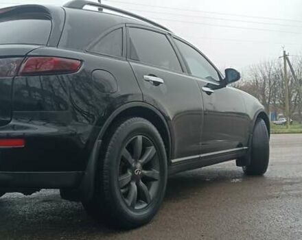 Черный Инфинити FX 35, объемом двигателя 3.5 л и пробегом 217 тыс. км за 7500 $, фото 2 на Automoto.ua