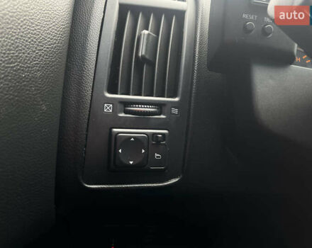 Черный Инфинити FX 35, объемом двигателя 3.5 л и пробегом 217 тыс. км за 8850 $, фото 24 на Automoto.ua