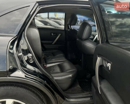 Черный Инфинити FX 35, объемом двигателя 3.5 л и пробегом 217 тыс. км за 8850 $, фото 11 на Automoto.ua