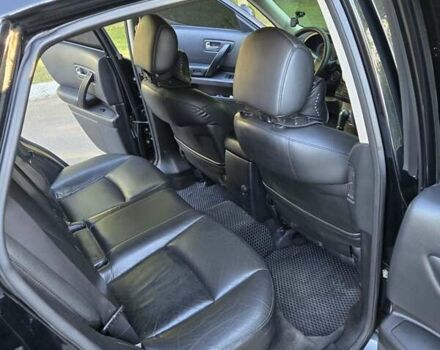 Черный Инфинити FX 35, объемом двигателя 3.5 л и пробегом 230 тыс. км за 10000 $, фото 16 на Automoto.ua