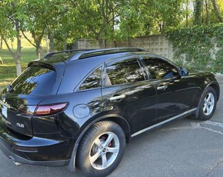 Черный Инфинити FX 35, объемом двигателя 3.5 л и пробегом 230 тыс. км за 10000 $, фото 12 на Automoto.ua