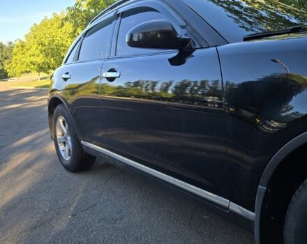 Черный Инфинити FX 35, объемом двигателя 3.5 л и пробегом 205 тыс. км за 9000 $, фото 2 на Automoto.ua