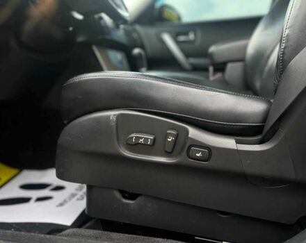 Чорний Інфініті FX 35, об'ємом двигуна 3.5 л та пробігом 220 тис. км за 8200 $, фото 16 на Automoto.ua