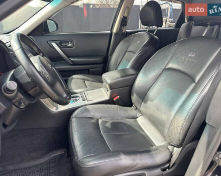 Черный Инфинити FX 35, объемом двигателя 3.5 л и пробегом 167 тыс. км за 8888 $, фото 8 на Automoto.ua