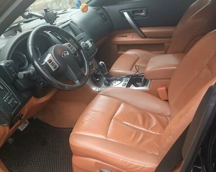 Черный Инфинити FX 35, объемом двигателя 3.5 л и пробегом 113 тыс. км за 9000 $, фото 5 на Automoto.ua