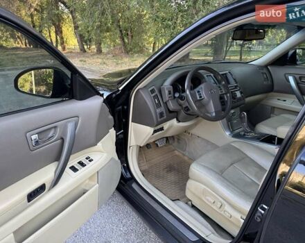 Черный Инфинити FX 35, объемом двигателя 3.5 л и пробегом 202 тыс. км за 10500 $, фото 33 на Automoto.ua