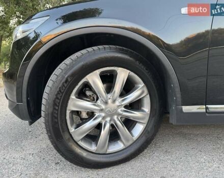 Черный Инфинити FX 35, объемом двигателя 3.5 л и пробегом 202 тыс. км за 10500 $, фото 16 на Automoto.ua