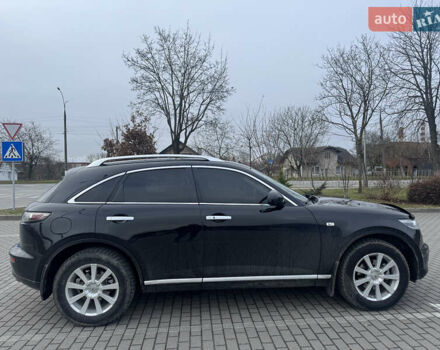 Черный Инфинити FX 35, объемом двигателя 3.5 л и пробегом 298 тыс. км за 10500 $, фото 5 на Automoto.ua