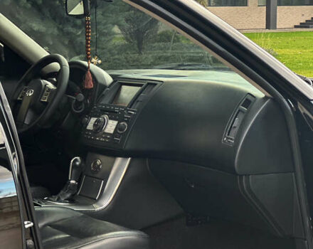 Черный Инфинити FX 35, объемом двигателя 3.5 л и пробегом 196 тыс. км за 9800 $, фото 12 на Automoto.ua