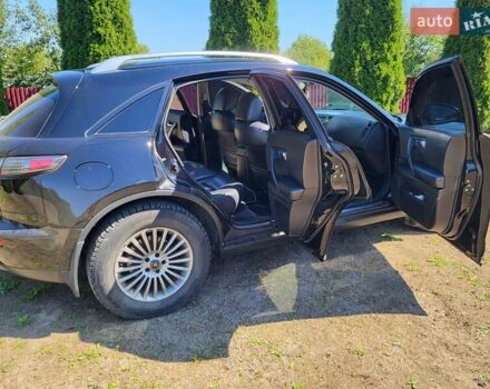 Черный Инфинити FX 35, объемом двигателя 3.5 л и пробегом 330 тыс. км за 9000 $, фото 9 на Automoto.ua