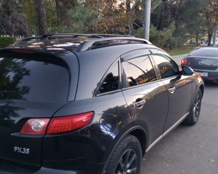 Черный Инфинити FX 35, объемом двигателя 3.5 л и пробегом 235 тыс. км за 8500 $, фото 4 на Automoto.ua