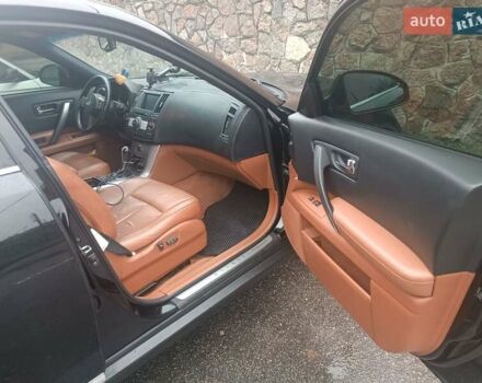 Черный Инфинити FX 35, объемом двигателя 3.5 л и пробегом 113 тыс. км за 9000 $, фото 7 на Automoto.ua