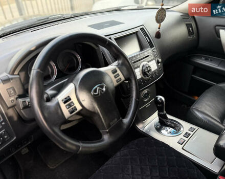 Черный Инфинити FX 35, объемом двигателя 3.5 л и пробегом 143 тыс. км за 9199 $, фото 18 на Automoto.ua