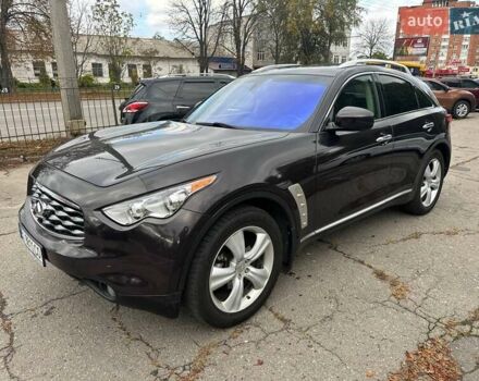 Черный Инфинити FX 35, объемом двигателя 3.5 л и пробегом 232 тыс. км за 12000 $, фото 1 на Automoto.ua