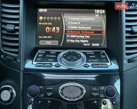 Черный Инфинити FX 35, объемом двигателя 0 л и пробегом 222 тыс. км за 11200 $, фото 51 на Automoto.ua