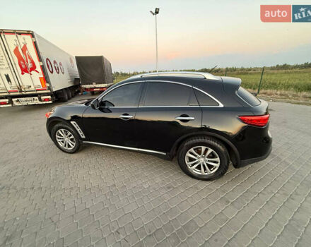 Черный Инфинити FX 35, объемом двигателя 3.5 л и пробегом 196 тыс. км за 13500 $, фото 8 на Automoto.ua
