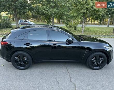 Черный Инфинити FX 35, объемом двигателя 0 л и пробегом 222 тыс. км за 11200 $, фото 35 на Automoto.ua