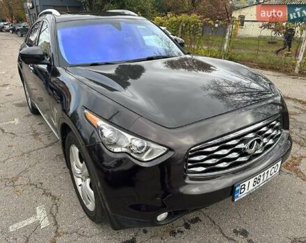 Черный Инфинити FX 35, объемом двигателя 3.5 л и пробегом 232 тыс. км за 12000 $, фото 10 на Automoto.ua