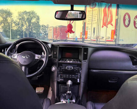 Черный Инфинити FX 35, объемом двигателя 3.5 л и пробегом 196 тыс. км за 13500 $, фото 23 на Automoto.ua