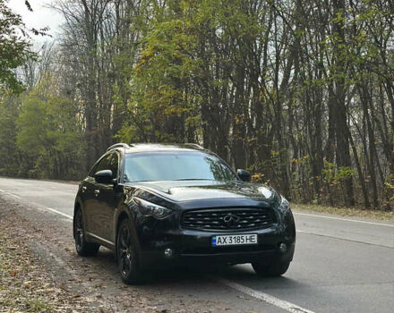 Черный Инфинити FX 35, объемом двигателя 3.5 л и пробегом 270 тыс. км за 14900 $, фото 1 на Automoto.ua