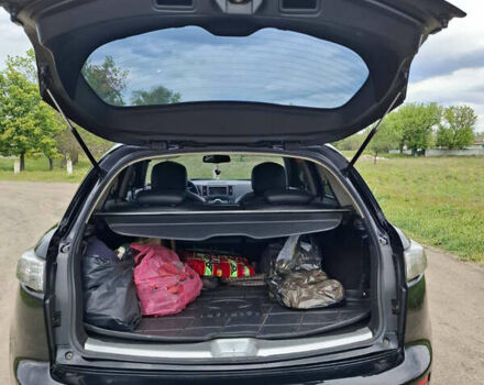 Черный Инфинити FX 35, объемом двигателя 3.5 л и пробегом 178 тыс. км за 11700 $, фото 3 на Automoto.ua