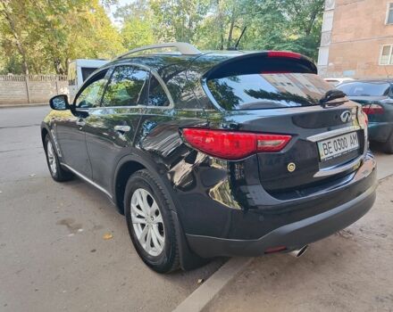 Черный Инфинити FX 35, объемом двигателя 3.5 л и пробегом 660 тыс. км за 12500 $, фото 6 на Automoto.ua