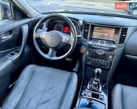 Черный Инфинити FX 35, объемом двигателя 3.5 л и пробегом 221 тыс. км за 11999 $, фото 74 на Automoto.ua