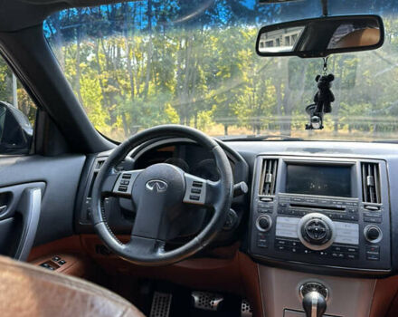 Черный Инфинити FX 35, объемом двигателя 3.5 л и пробегом 334 тыс. км за 9000 $, фото 25 на Automoto.ua