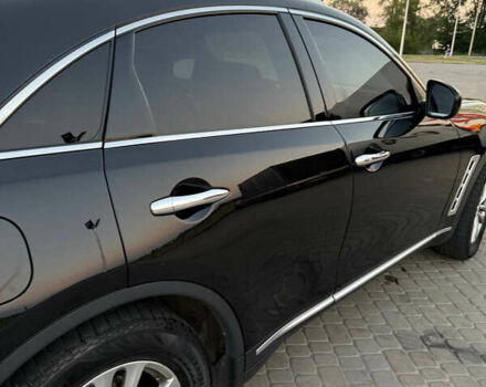 Черный Инфинити FX 35, объемом двигателя 3.5 л и пробегом 196 тыс. км за 13500 $, фото 14 на Automoto.ua