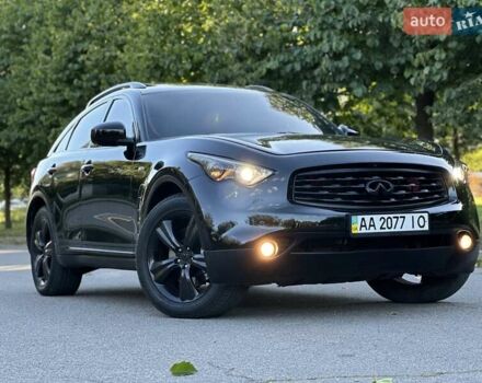 Черный Инфинити FX 35, объемом двигателя 0 л и пробегом 222 тыс. км за 11200 $, фото 1 на Automoto.ua